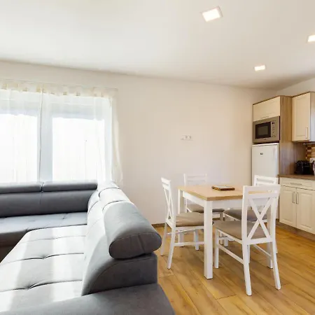 別荘 Honey By Interhome Balatonkeresztúr