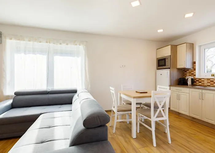 度假居 Honey By Interhome 巴拉顿凯赖斯图尔